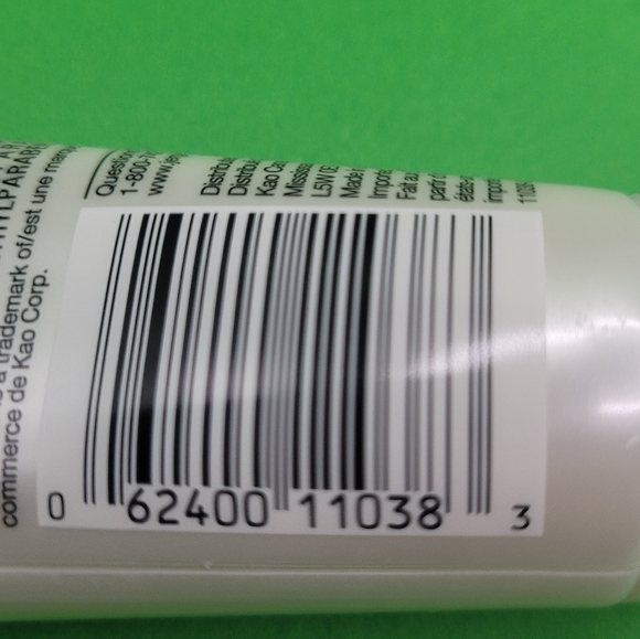 FREE WITH PURCHASE* 3 pack of Jergens Ultra care moisturizer 30ML - Picture 6 of 7